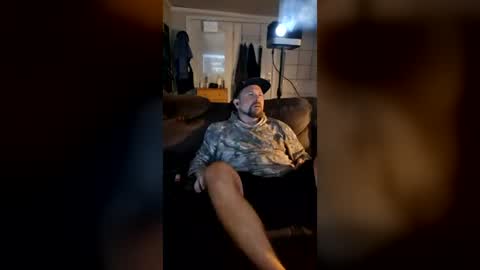 420happydaz online show from August 3, 4:19 am
