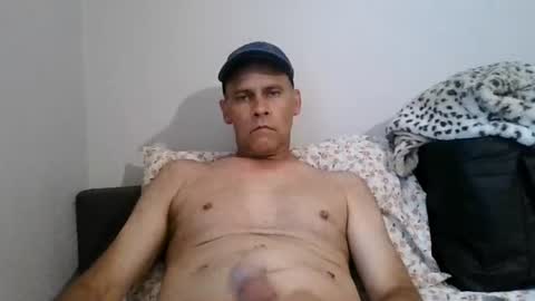 44nuf online show from August 10, 6:20 pm