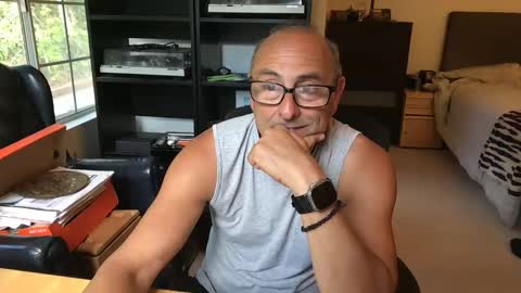 daddy for single women and couples here online show from April 5, 12:18 am