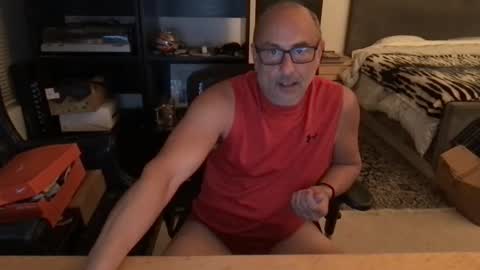 daddy for single women and couples here online show from May 5, 3:30 am