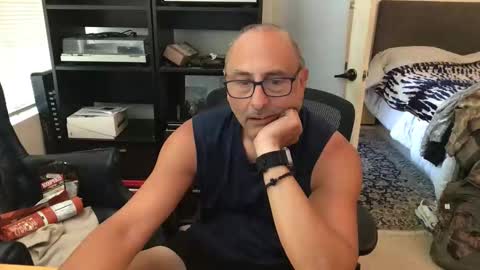 daddy for single women and couples here online show from May 30, 8:54 pm