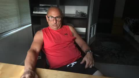 daddy for single women and couples here online show from July 26, 1:54 am