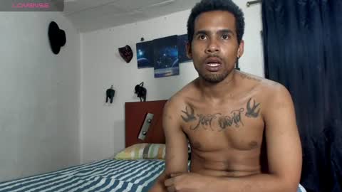 69blackwhite online show from August 15, 10:47 pm