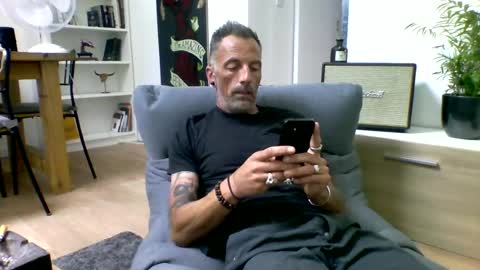 Num online show from June 14, 8:44 am