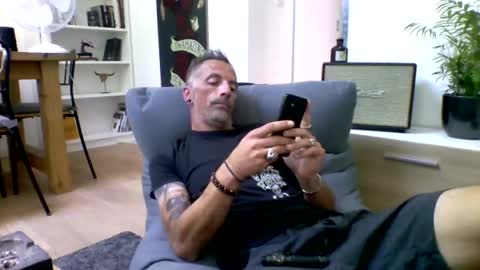 Num online show from June 14, 10:56 am