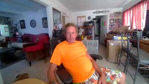 86406stud online show from August 14, 5:38 pm