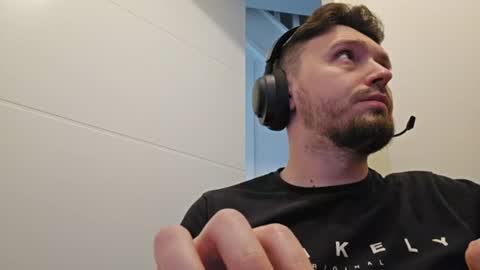 8inchdude93 online show from June 25, 11:57 am