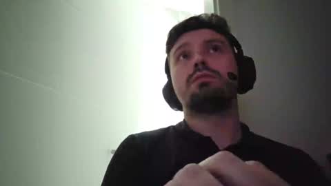 8inchdude93 online show from July 17, 1:22 pm