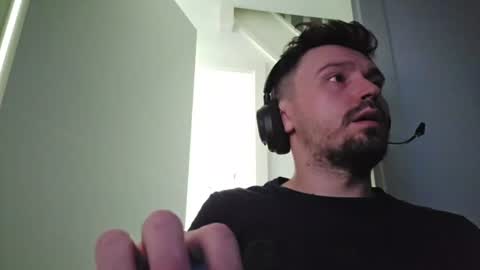 8inchdude93 online show from July 19, 9:44 am
