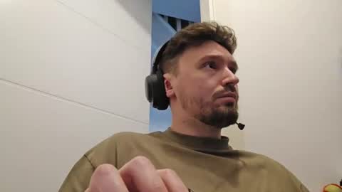 8inchdude93 online show from August 8, 3:23 pm