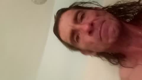 8intenn online show from August 6, 2:21 am