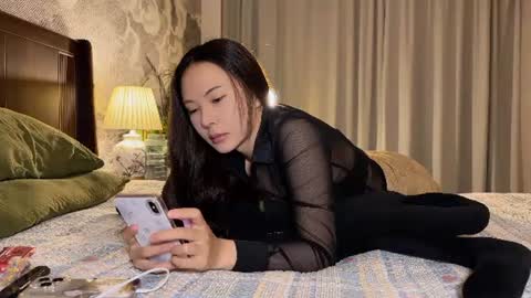 lily online show from June 30, 2:51 pm