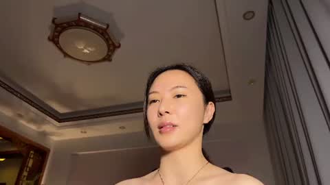 lily online show from July 1, 4:52 pm