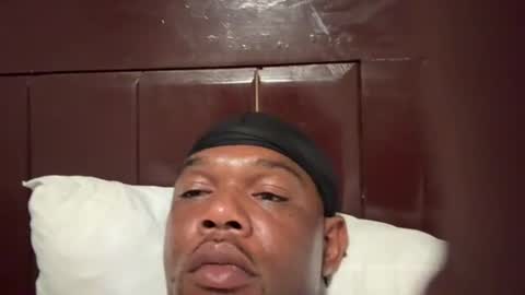 9nuklove online show from September 3, 5:21 am