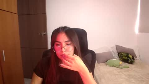 abby 3 online show from August 4, 7:11 pm