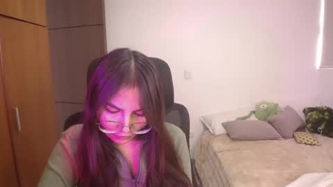 abby 3 online show from August 12, 4:53 pm