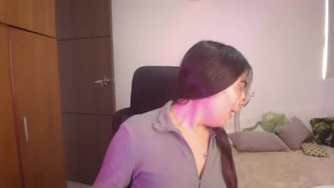 abby 3 online show from August 12, 8:11 pm