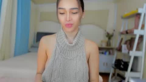 CAROLINE online show from August 16, 11:47 am