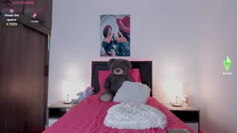 _alana_grey_ online show from July 24, 6:22 pm