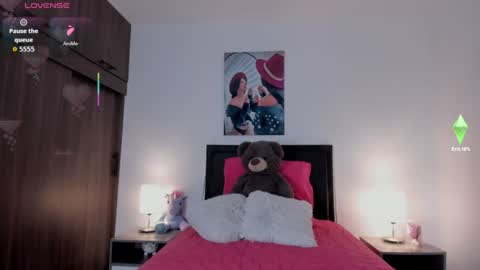 _alana_grey_ online show from July 28, 7:09 pm