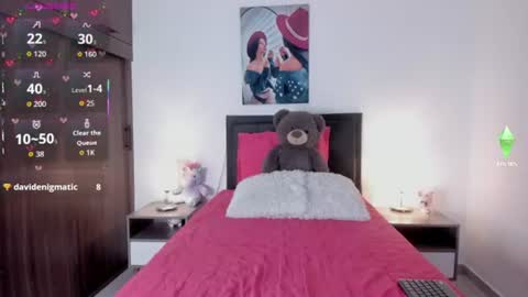 _alana_grey_ online show from July 31, 5:40 pm