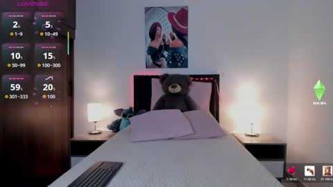 _alana_grey_ online show from August 18, 2:56 pm
