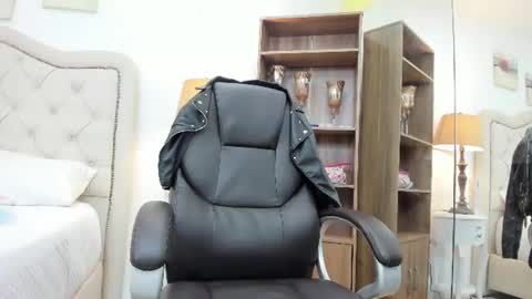 _alana_johnson online show from September 3, 6:55 pm