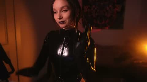 Alice Morrison Mistress Peyote online show from June 24, 6:32 pm