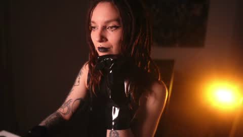 Alice Morrison Mistress Peyote online show from June 29, 7:38 pm