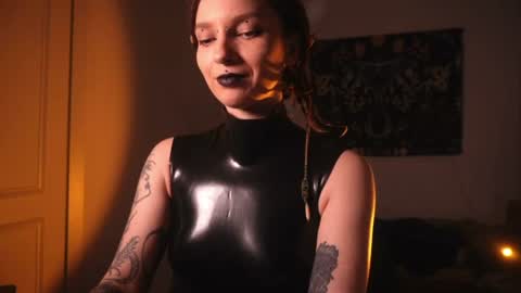 Alice Morrison Mistress Peyote online show from July 4, 8:33 pm
