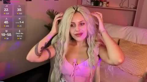 _amymoore online show from August 5, 1:36 am