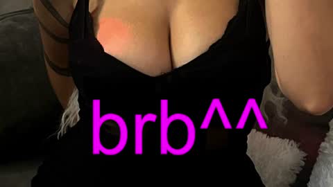 _amymoore online show from August 15, 5:00 am