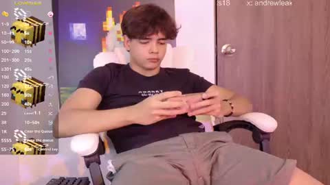 _an_drew18 online show from July 17, 5:13 pm