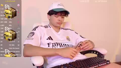 _an_drew18 online show from August 4, 3:20 pm