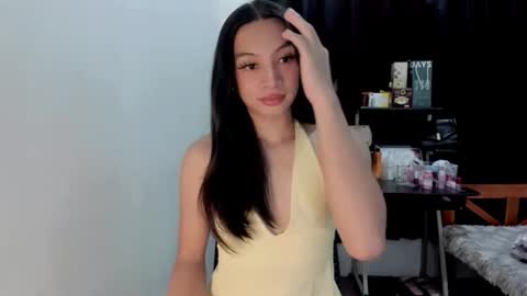 angela online show from March 24, 7:14 am