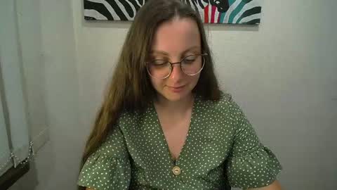 Anna online show from August 4, 10:56 am