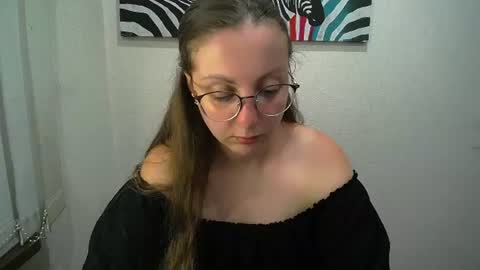 Anna online show from August 7, 10:26 am