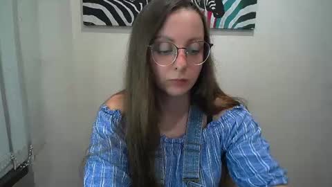 Anna online show from August 10, 8:27 am