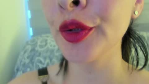 antonia online show from August 4, 8:50 pm
