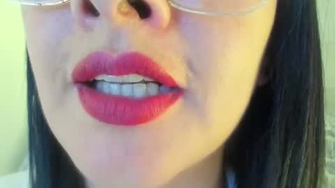 antonia online show from August 11, 12:01 am