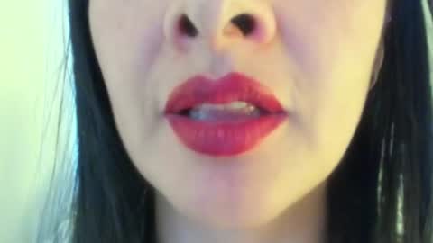 antonia online show from August 13, 5:05 pm