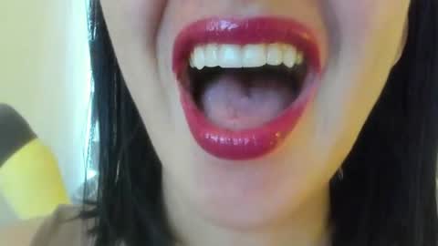 antonia online show from August 18, 5:41 pm