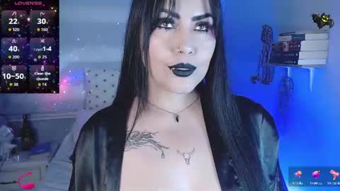 Angie online show from August 1, 11:33 pm