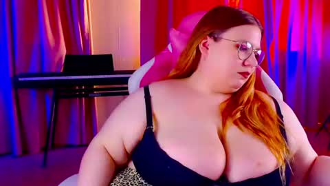 _ariaakashi_ online show from August 13, 4:59 am