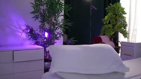 Arielle online show from August 15, 11:47 am