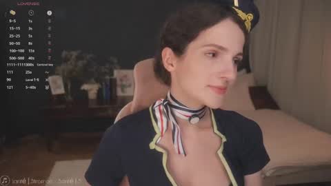 Alice online show from August 9, 6:09 pm