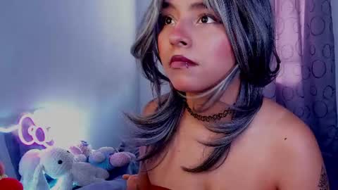   online show from August 3, 10:06 pm