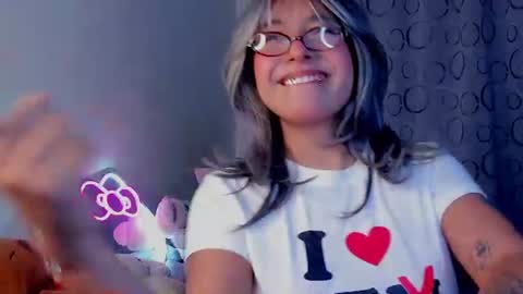   online show from August 6, 1:59 am