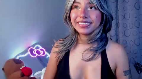   online show from August 11, 8:38 am