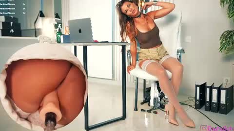 _artporno_ online show from August 16, 4:49 am